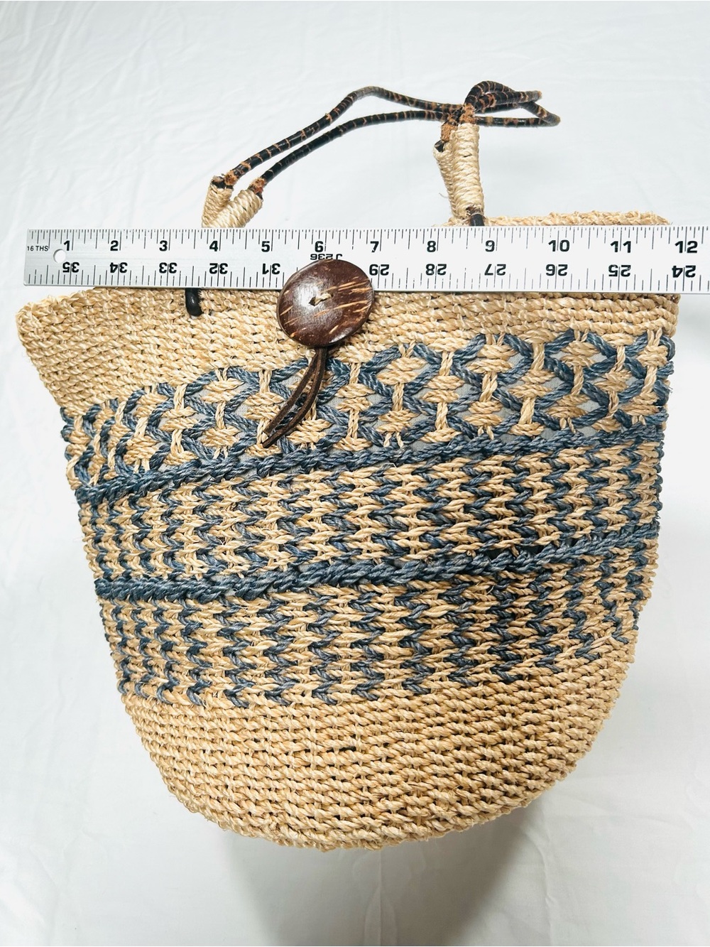 Vintage Y2K Woven Abaca Straw Purse - Picture 5 of 14